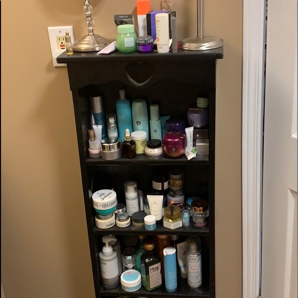 Meet your Posher, Colleen - Picture 2 of 3